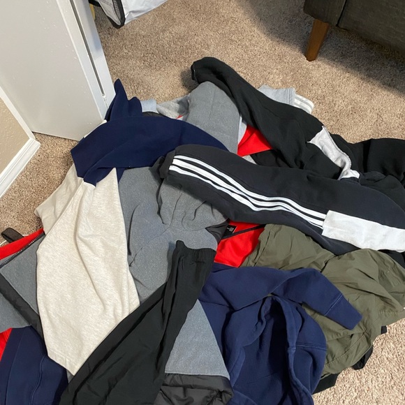 BOYS CLOTHING - Picture 6 of 16